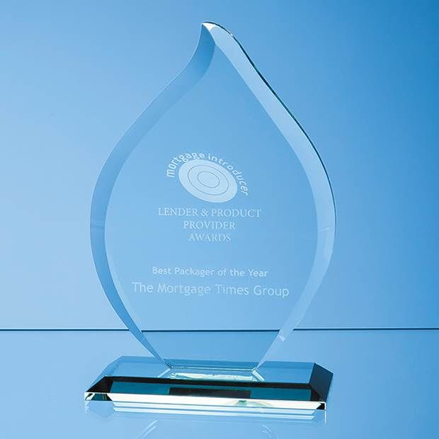 VGJ67012 - 16cm x 11cm x 12mm Jade Glass Flame Award