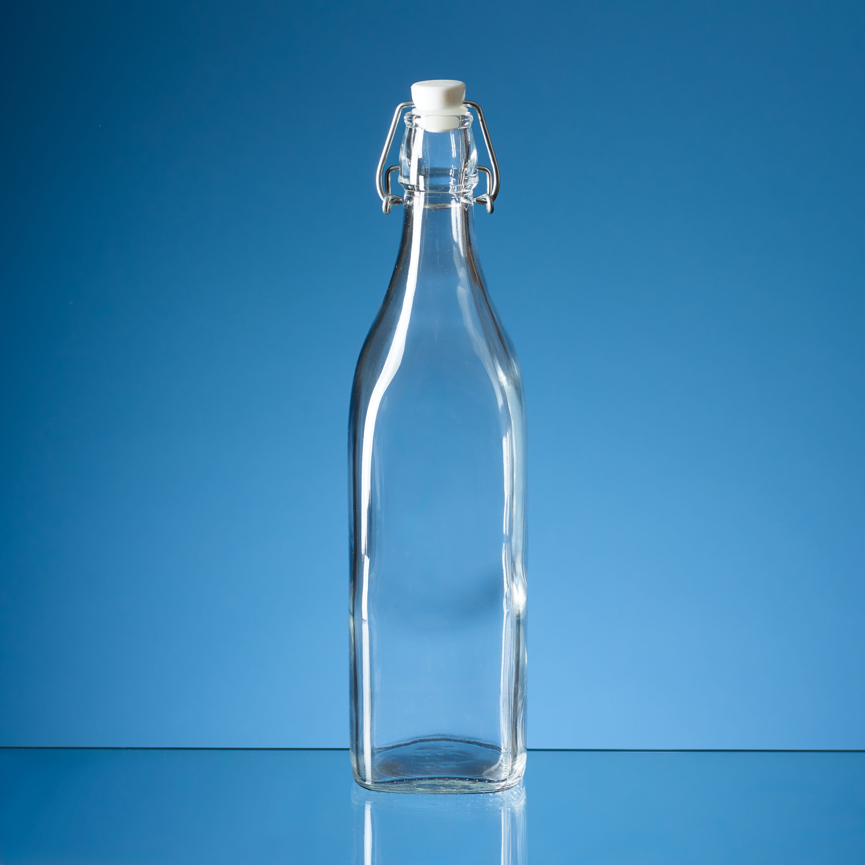 BR42 - 1ltr Square Whte Cap Swing Top Bottle with White Washer