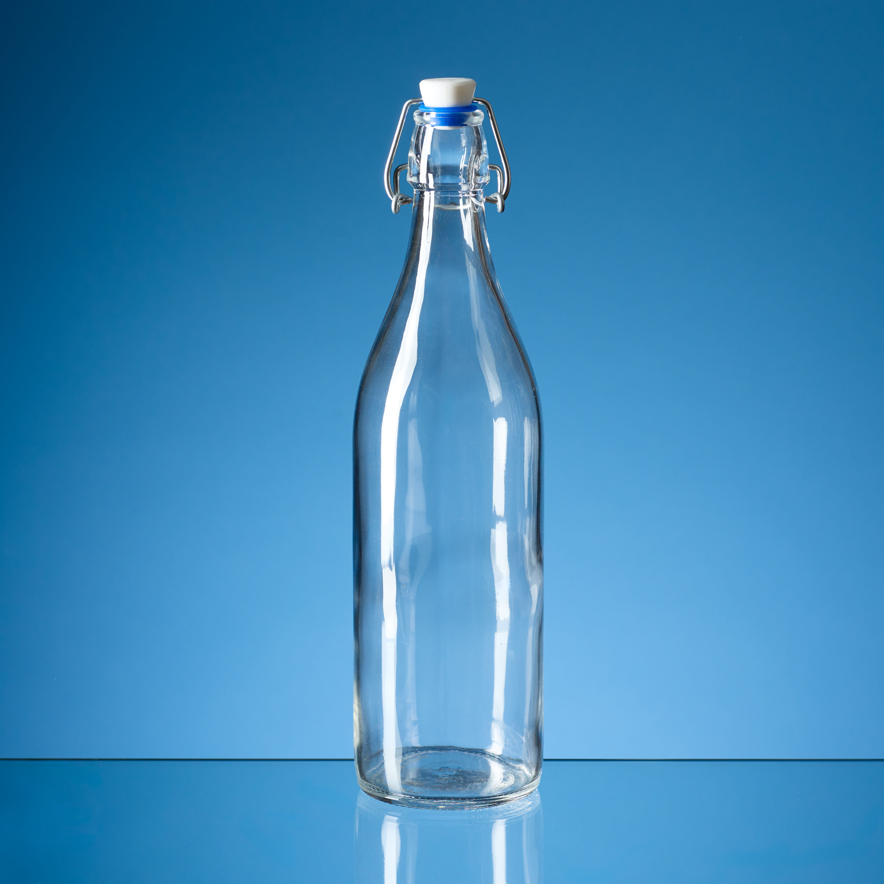 BR49 - 1ltr Round Whte Cap Swing Top Bottle with Blue Washer